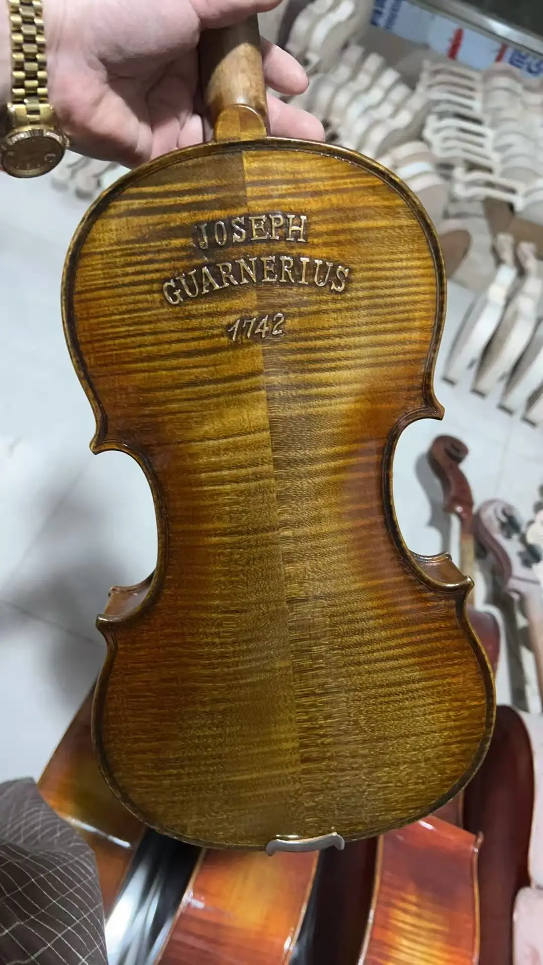 4/4 Carving 1742 Violin European Flame Maple Back Spruce Top Professional Black Line on Top