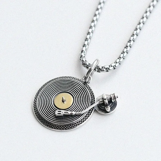 American Style Gun-black Color Disc Player Vinyl Record Necklace UNISEX Give A Necklace A Gift To Your Friend Who Loves Music