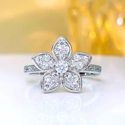 Huitan Exquisite Flower Shaped Finger Ring for Women Silver Color Dazzling Cubic Zirconia Wedding Accessories Aesthetic Jewelry