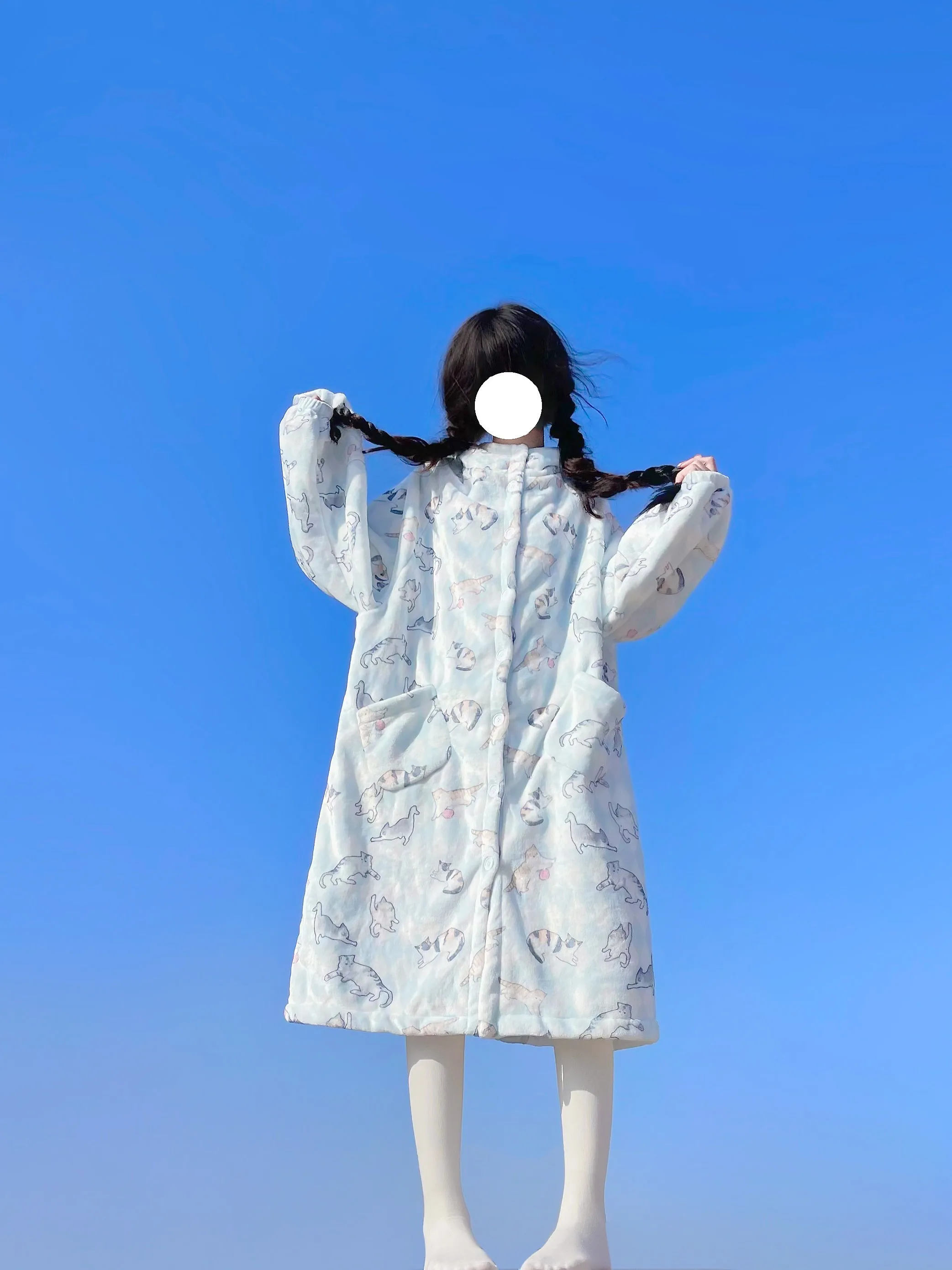 Peignoir Kawaii de style japonais avec poches à simple boutonnage, robes imprimées chat bleu, chemise de nuit mignonne, à capuche, sites d'hiver, sourire de dessin animé