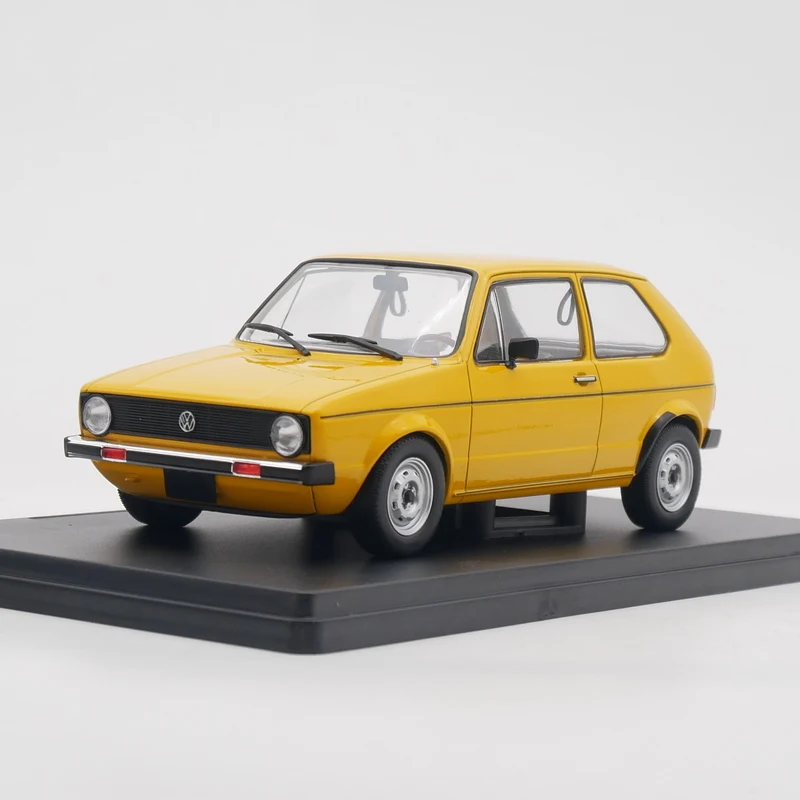 

IXO 1:24 Scale Diecast Alloy Volkswagen Caribe L Toys Vintage Cars Model Classics Nostalgia Adult Gifts Souvenir Static Display