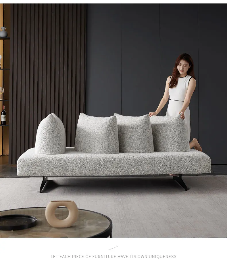 Sofá dupla face com chifre de vaca, sala