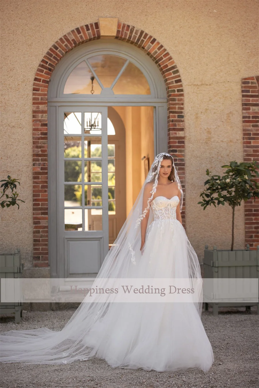 ที่กําหนดเอง Sweetheart Sequins ลูกไม้สําหรับ Top แขนกุด Tulle กระโปรงชุดแต่งงาน Backless Lace Up Custom ชุดราตรี