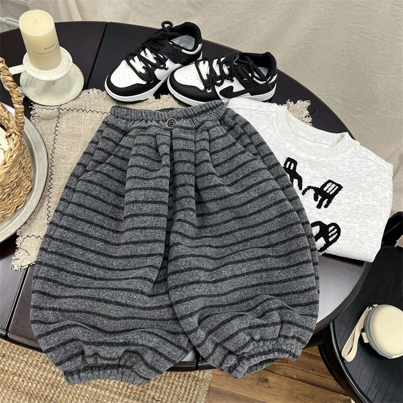

Boys' Fleece-Lined Lantern Pants, Autumn and Winter Korean-Style Kids' Wear, One-Piece Fleece, Children's Striped Pants