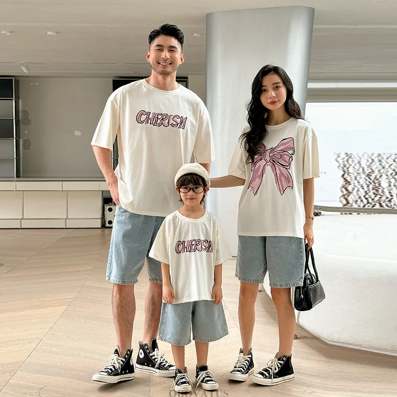 Summer Family Look Clothing Set Parents Kids Baby Tshirt Shorts 2 Pieces Clothes Holiday Family Matching Outfits Costume Suit