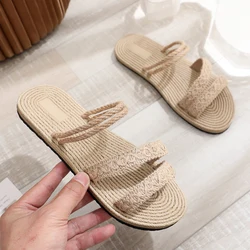 Women's Lightweight Flip-Flops Fashion Outside Casual Beach Slippers Flat Bottom Solid Color Summer Imitation Straw Slippers