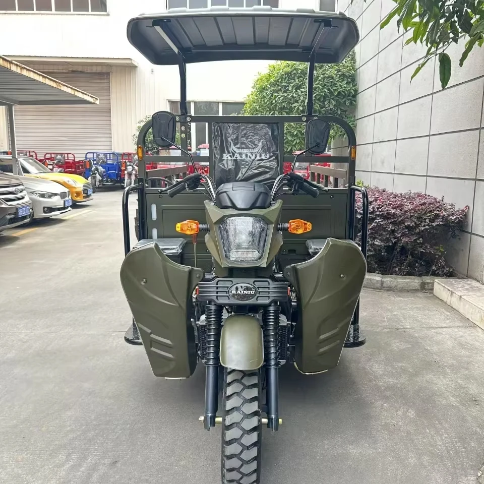 2026 New 200CC Cargo Tricycle 3 Wheel Motorcycle with Roof & Sound Heavy Duty Trike for Adult Farm Delivery Truck
