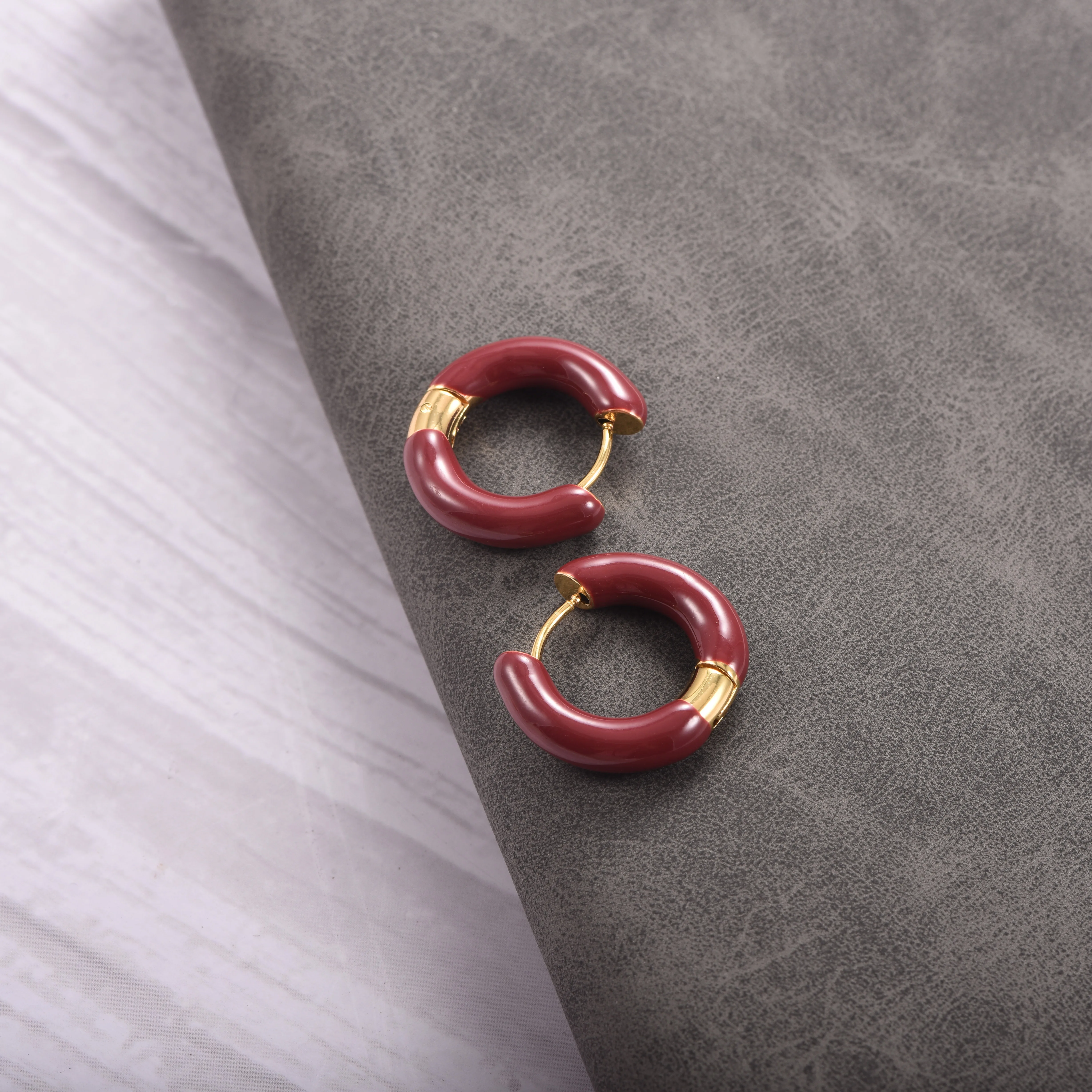 Emaille-Chunky-C-Form-Creolen, 8K vergoldet, Dopamin-Mehrfarben-Bonbonfarben-Kreis-Ohrschmuck, Geschenk – Detail 6