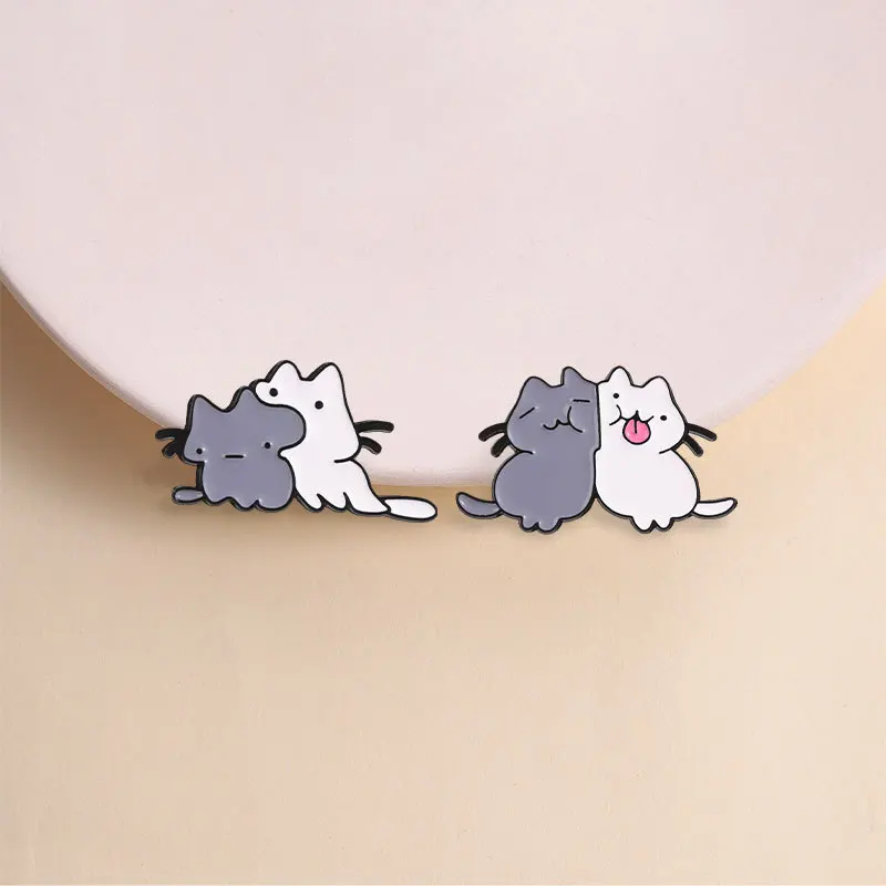 Cute Cartoon Gray White Cat Snuggling Metal Brooch Unisex Casual Gift Badge Pin DIY Clothing Bags Hat T-shirt Jeans Accessories