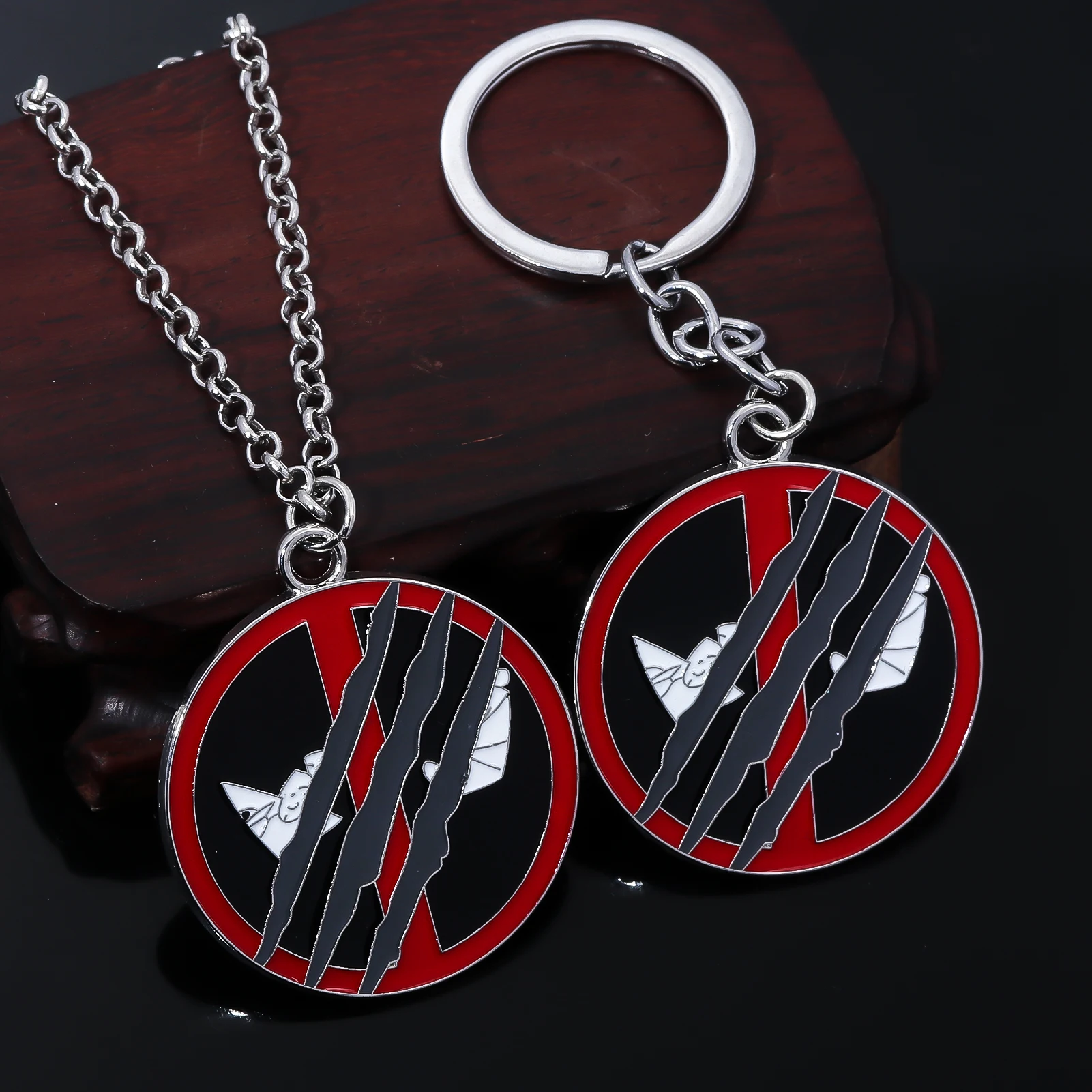 فيلم ديدبول ولفيرين سلسلة مفاتيح مصنوعة من المينا الكرتون قلادة الديكور كيرينغ لمحبي تأثيري الدعائم اكسسوارات مجوهرات هدايا #2