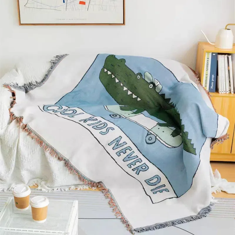 Cartoon Crocodile Sofa Throw Blanket Casual Woven Nap Blankets Portable Picnic Blanket Outdoor Camping Mat Wall Hanging Tapestry