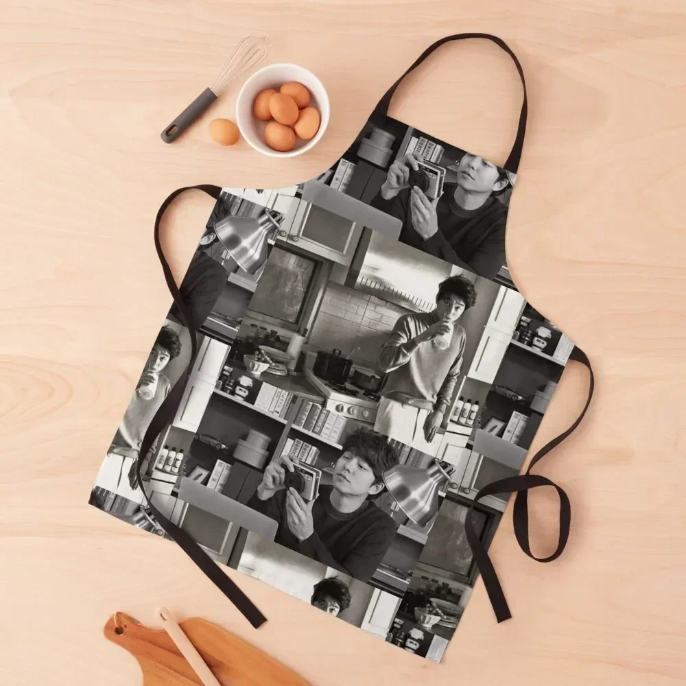 

Gong Yoo (9) Apron Home and kitchen products barber men Customizable Woman Apron