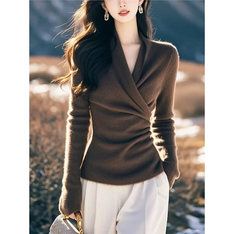 

French Elegant Stunning Coffee Color Long Sleeve Sweater Knitwear Women Autumn Unique Versatile Base Shirt