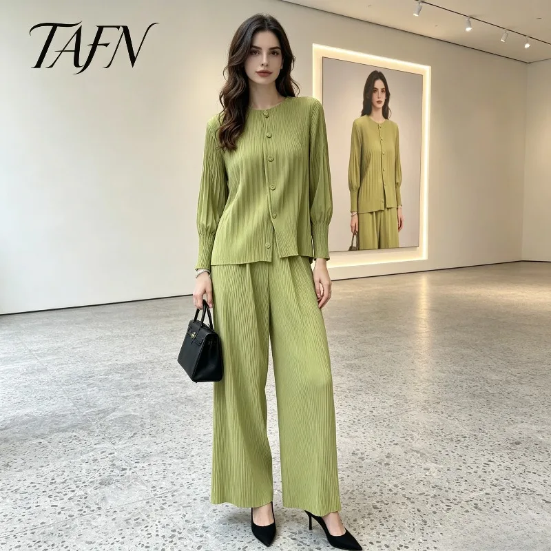 Miyake Pleated 2026 Autumn New Solid Color Round Neck Single Row Multi-Button Cardigan Top Casual Straight Loose Women's Suit