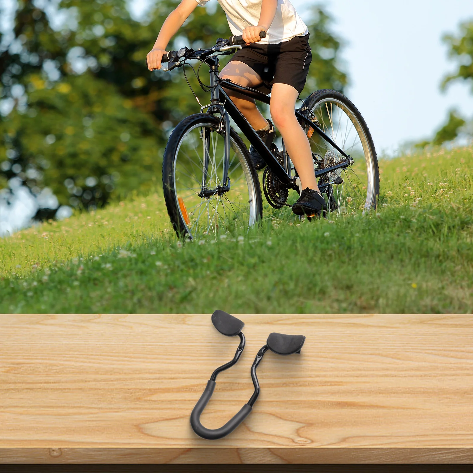 Aluminum Bicycle Rest Bar Suitable for Long Distances No Need for Braking Black Color 37 30cm Size Lightweight Design