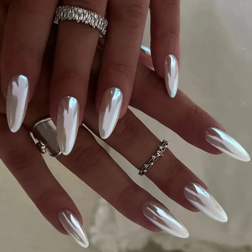 

Shiny Pure White Pearlescent Glossy Solid Color Almond Fake Nails Art Pointed False Nails Charm Tip Press on Nails Manicure Tool