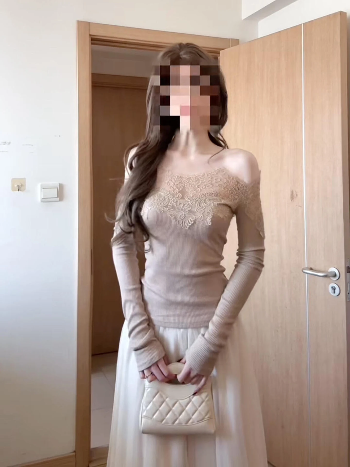 

French Sle Lace Splice Knitted Top Women Long Sve One oulder Slim Design Sensation Girl Spring Faion Casual Knitwear