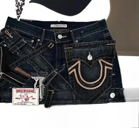 Y2K Gothic Punk Style Denim Short Skirt Women Harajuku Retro Patched Zipper Skirt Streetwear Low Waist Vintage Jeans Mini Skirt