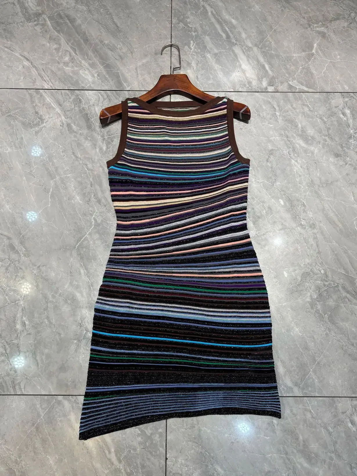 

Women Sequins Striped Knitted Dress Round Neck Sleeveless Asymmetric Hem Fashion Slim Mini Robe