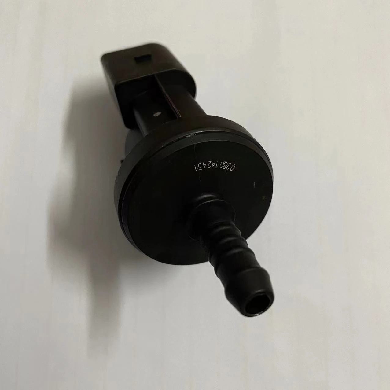 1PC 06E906517A Vacuum Solenoid Valve Solenoid 06E 906 517  0280142431 For r Canister-Purge For-A3 A4 A6 Q7 A8
