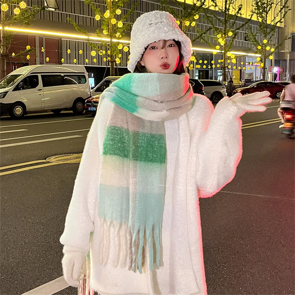 2024 new pink gradient Korean fringe mohair scarf women's winter warm neck scarf imitation cashmere scarf