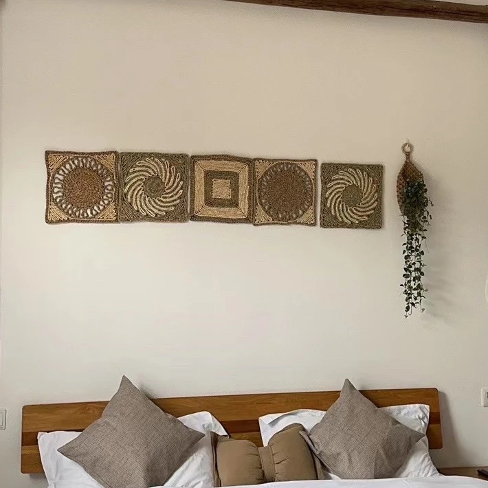 

Rustic Style Hand-woven Grass Decorative Wall Decorations Wall Hanging Room Decor Farmhouse Decor