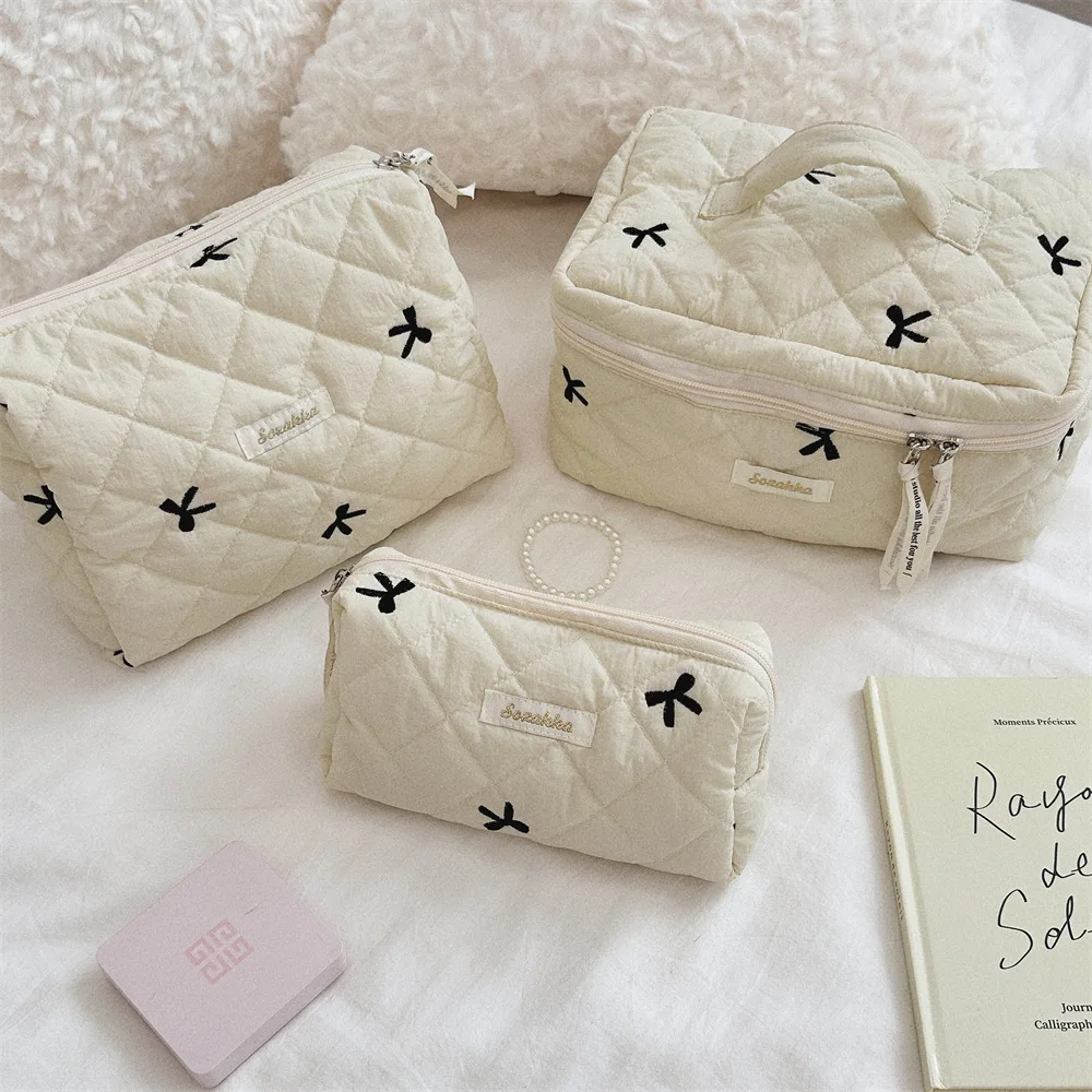 Women\'s Nice Cosmetic Bag Embroidery Bow Makeup Bag Korean Version Large Capacity Toiletry Bag Storage Bag Skincare Travel Bag