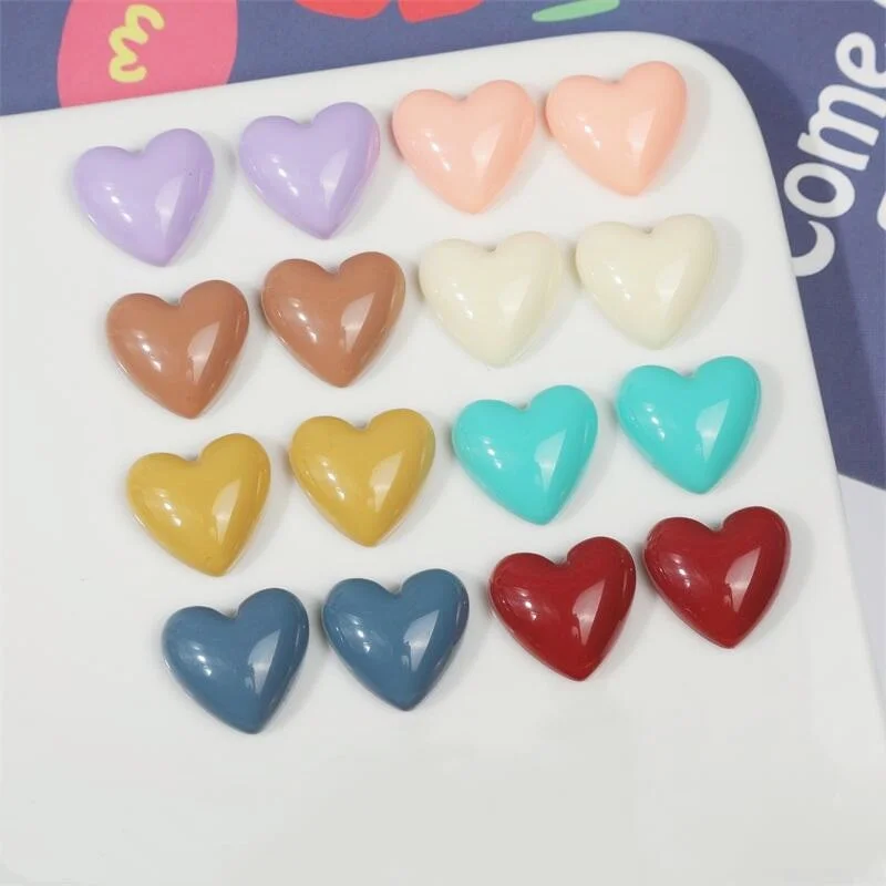 

Оптовая продажа, 100 шт./лот, цветной принт, мультяшные сердечки, смоляные бусины-кабошоны, ювелирные изделия «сделай сам», аксессуары для волос, одежда