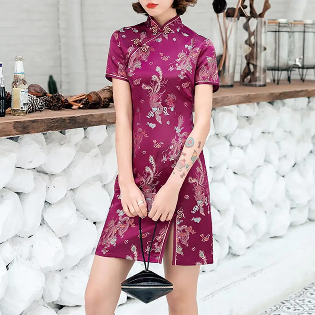 Cheongsam bordado tradicional para mulheres, vestido Qipao elegante, bonito acima do joelho, ano novo