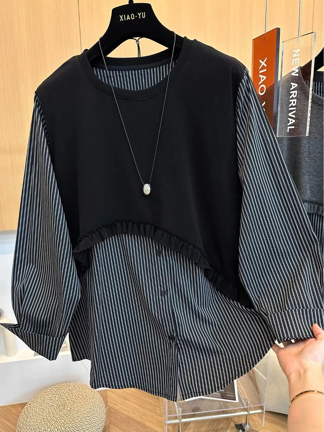 

Женская свободная длинная рубашка в полоску больших размеров с деревянным воротником, повседневная, из смесового хлопка, осенняя, модная, универсальная верхняя одежда