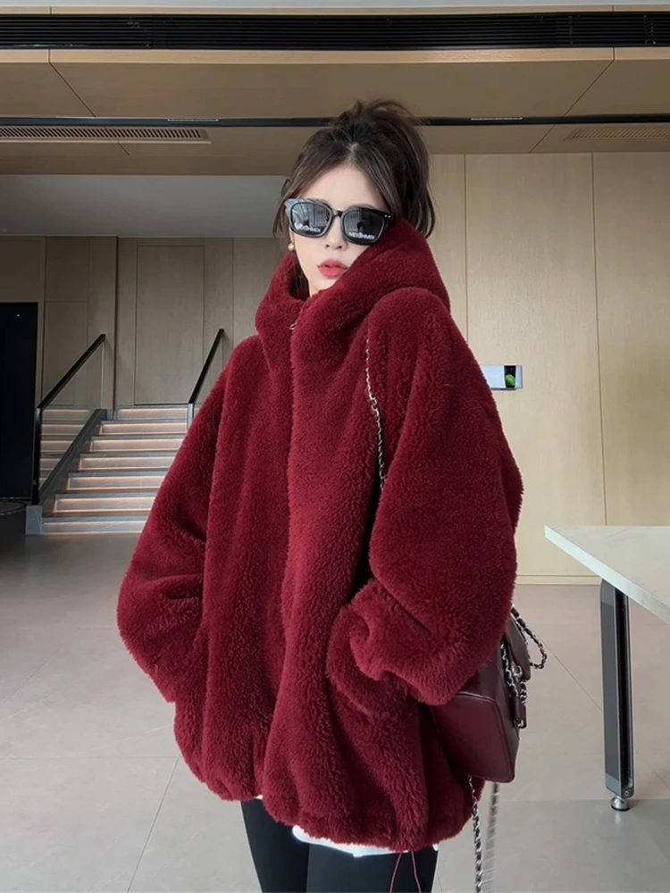 안강 레드 양털 퍼 재킷 여성용 루즈핏 숏 코트 후드 두꺼운 한국 스타일 긴팔 지퍼 시뮬레이션 가죽