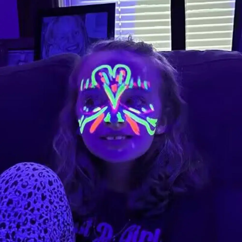 6 szt. Kredki do makijażu twarzy 5G, świecące w ciemności, fluorescencyjne, na bazie wody, do UV i podświetlenia czarnego, dla dzieci i dorosłych, na imprezy, cosplay i makijaż.