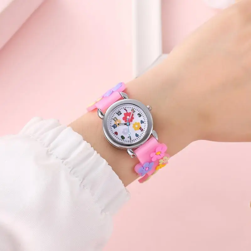 Cartoon flower pattern watch