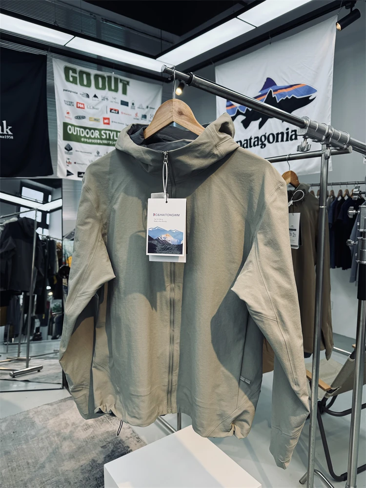 Men's Outdoor Functional Soft  Jacket Casual Commute Windproof Hooded Coat Seamless Glueing Three-dimensional Tailoring