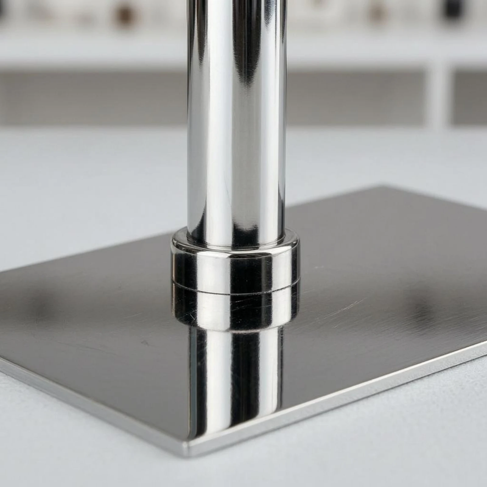 1/6 Scale Action Figure Stand Padded Tips Attractive Action Figure Stand Metal-Like Finish Rectangular Base