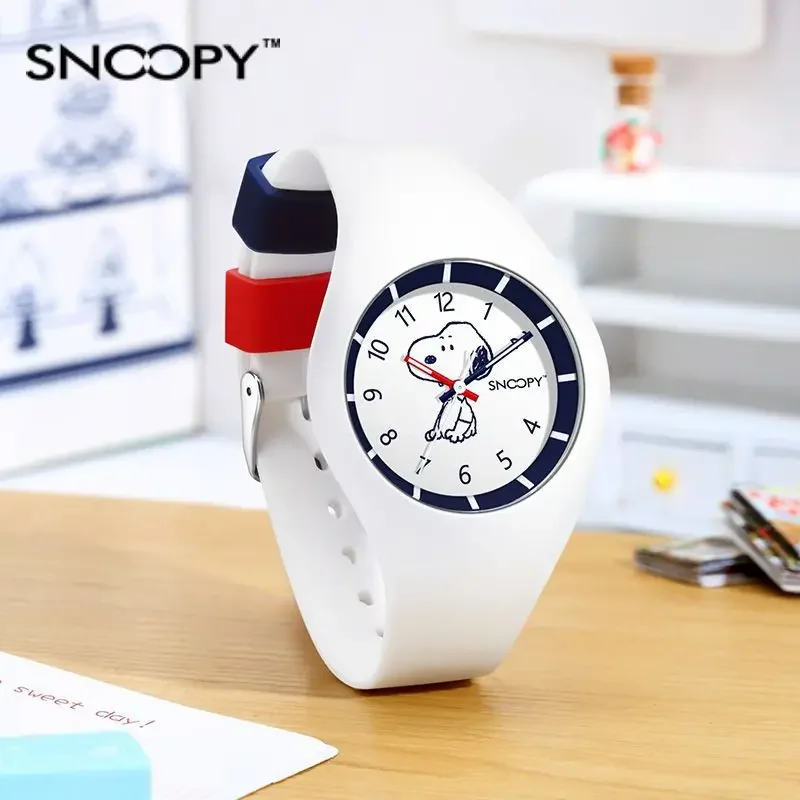 Snoopy anime peripheral cartoon female watch junior high school student children girl elementary school student watch wholesale