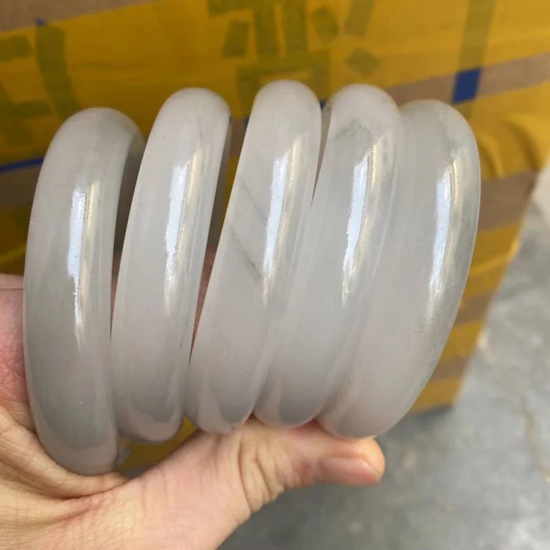 

Натуральный нефритовый браслет цвета нефритового камня, в стиле традиционной китайской живописи тушью, из материала Гоби цвета ледяной серый, женский нефритовый браслет, оптовая продажа
