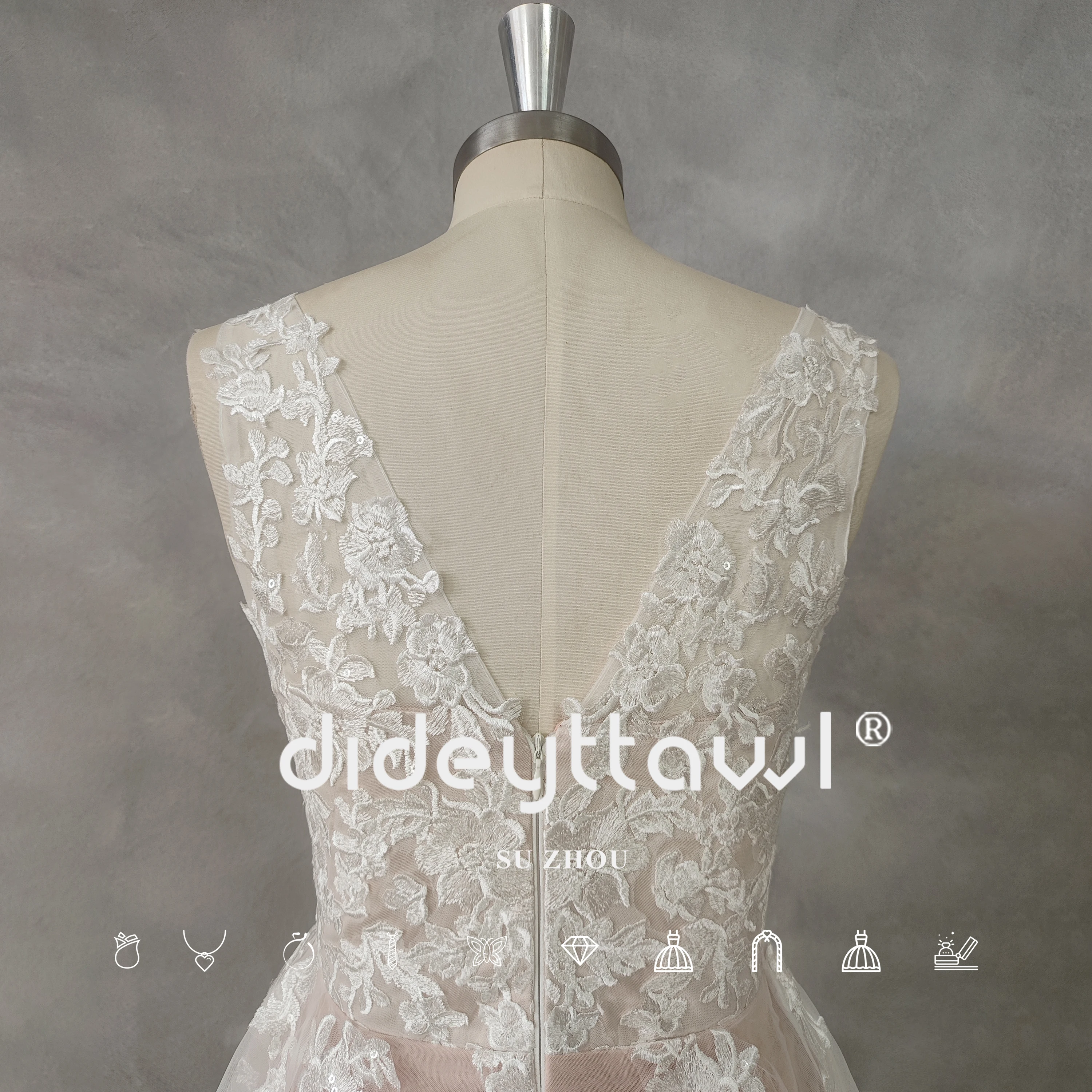 DIDEYTTAWL Real Picture V-Neck Organza Tiered A-Line Wedding Dress For Women Zipper Back Appliques Court Train Bridal Gown