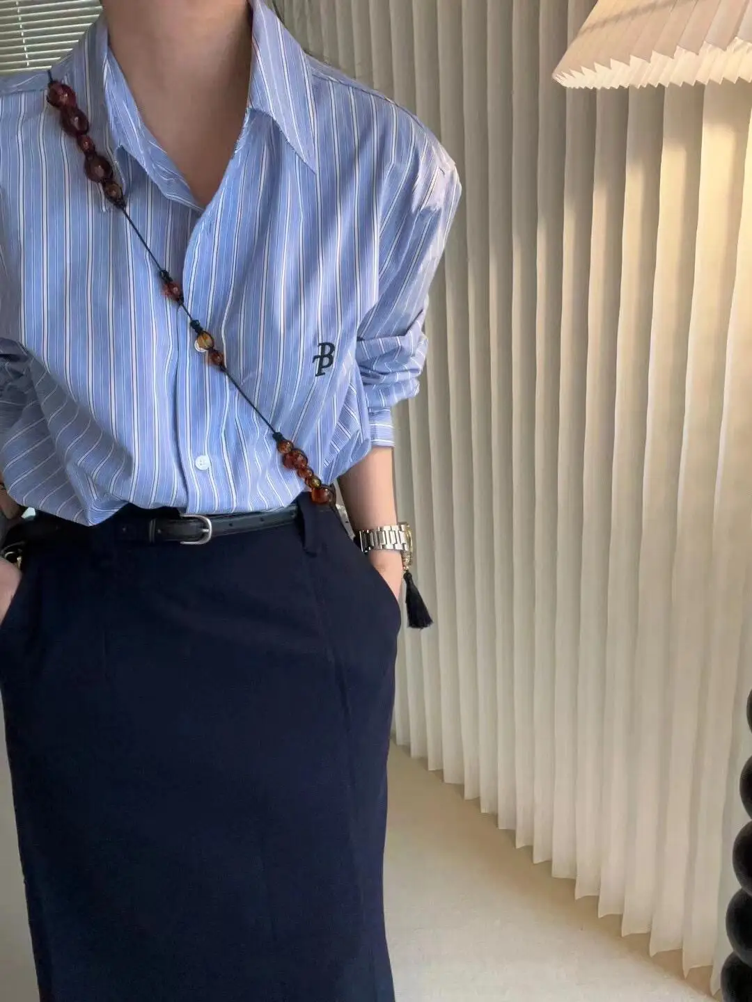 Blue Striped Long Sve irt Korean Artistic Sle Inner Wear Age-Defng Autumn New Women's Loose Fit Button-Up Top