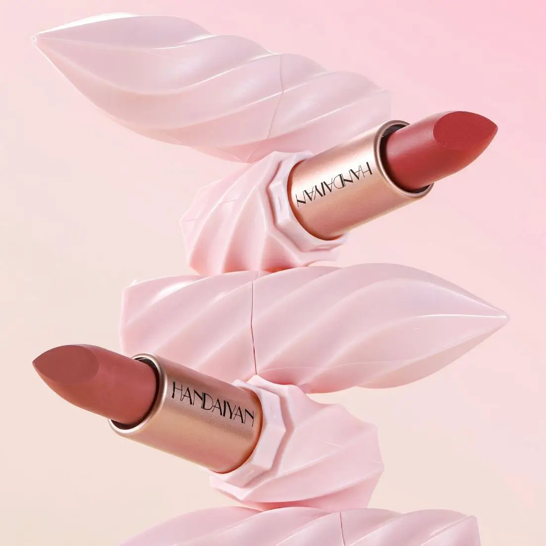 6色キュートなアイスクリームデザインの口紅、マット防水＆転写防止、高発色ナチュラルカラー、長持ちリップメイク