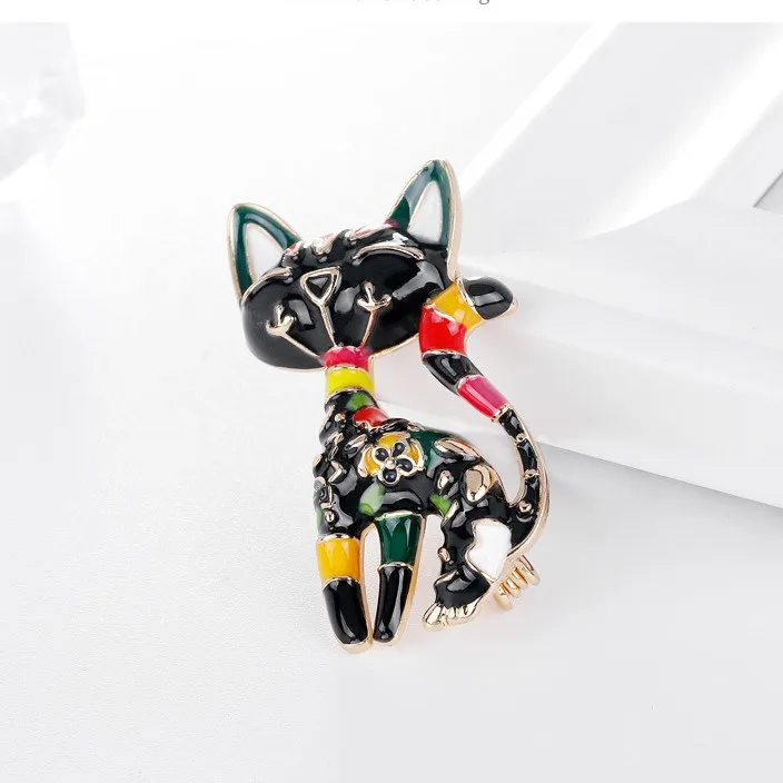 Vintage Enamel Colorful Long Tail Kitty Brooches For Women Trendy Black Body Cat Pins Jewelry Party Casual Accessory Unisex Gift