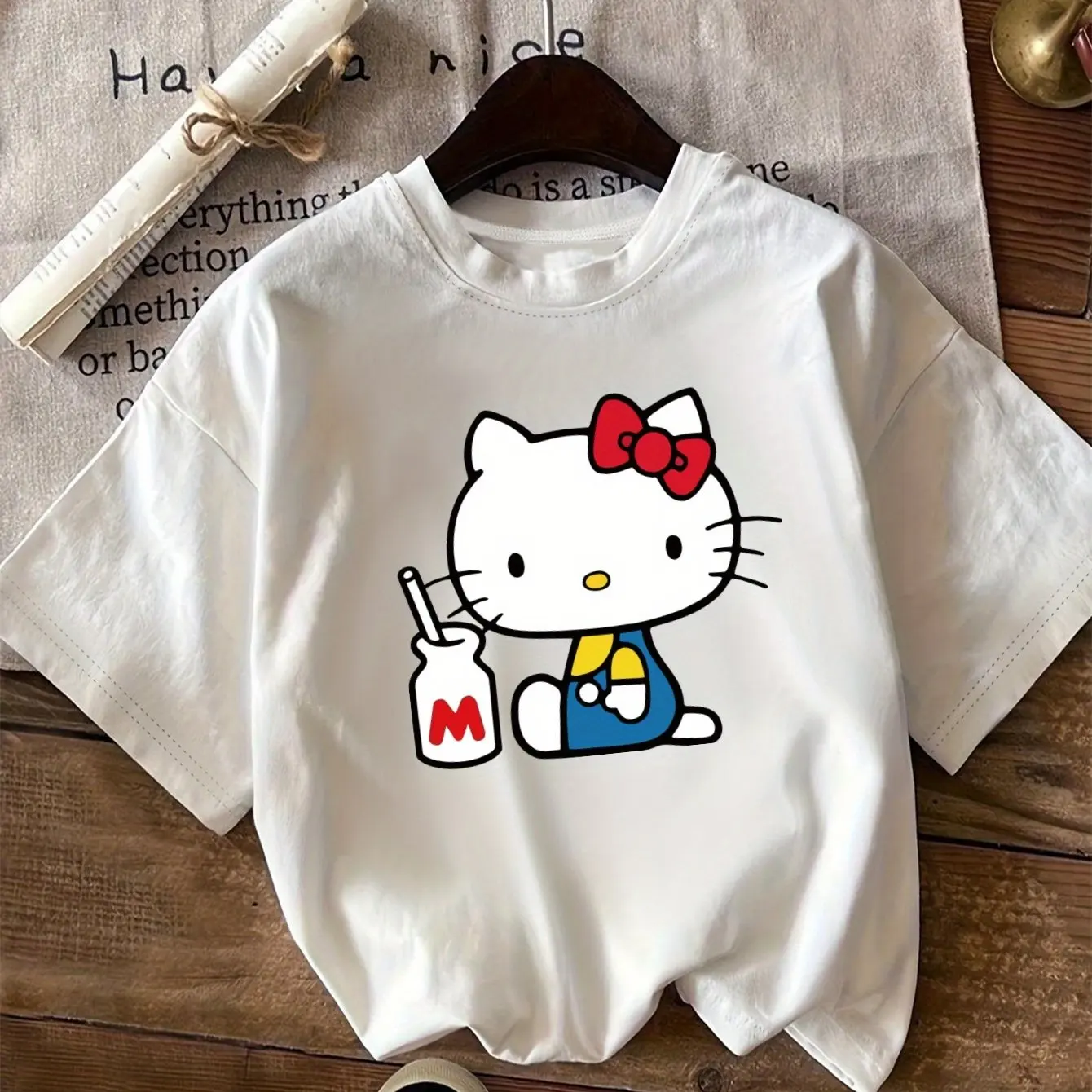 

Повседневная футболка с короткими рукавами и круглым вырезом с рисунком, женская одежда стандартного размера