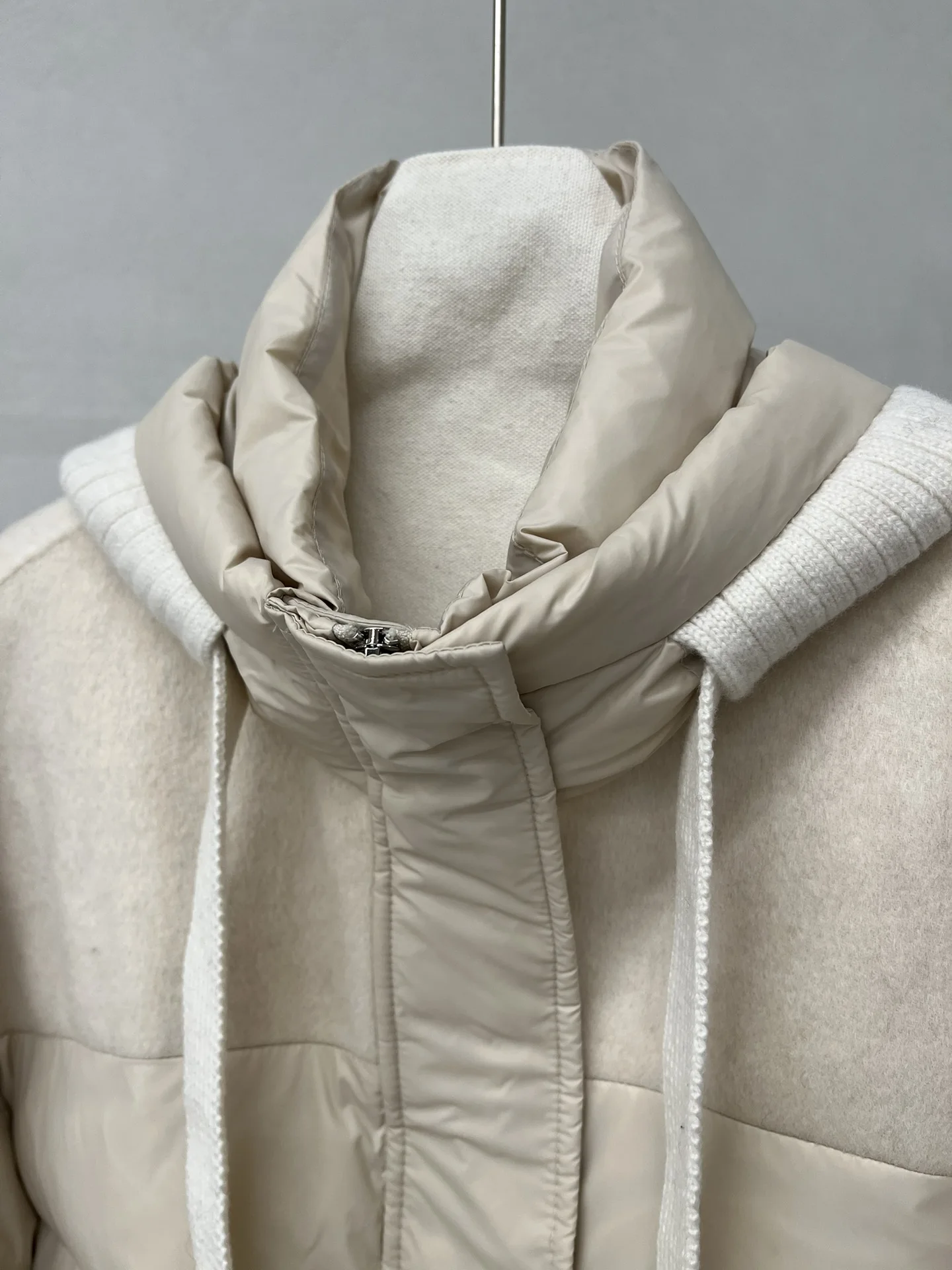 Autumn And Winter New White Duck Down Filled Double-Faced Cashmere And Wool Splicing Short Down Jacket