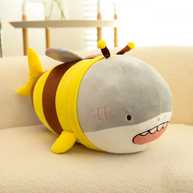 28/38/48 cm Nieuwe Trendy Cartoon Kussen Shark Bee Creatieve Knuffel Super Zachte Elastische Katoenen kussen Rugleuning Perfect Gift