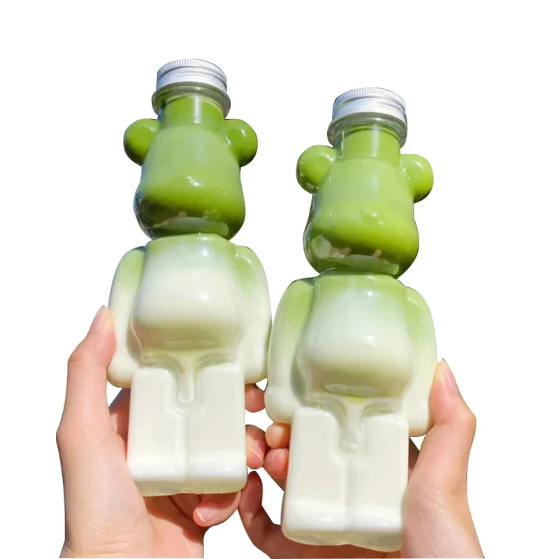 400-700Ml kreskówka Bearbrick butelka wody Kawaii plastikowa butelki do picia kubki na wodę zdobienia paznokci DIY biżuteria niedźwiedź butelka do przechowywania