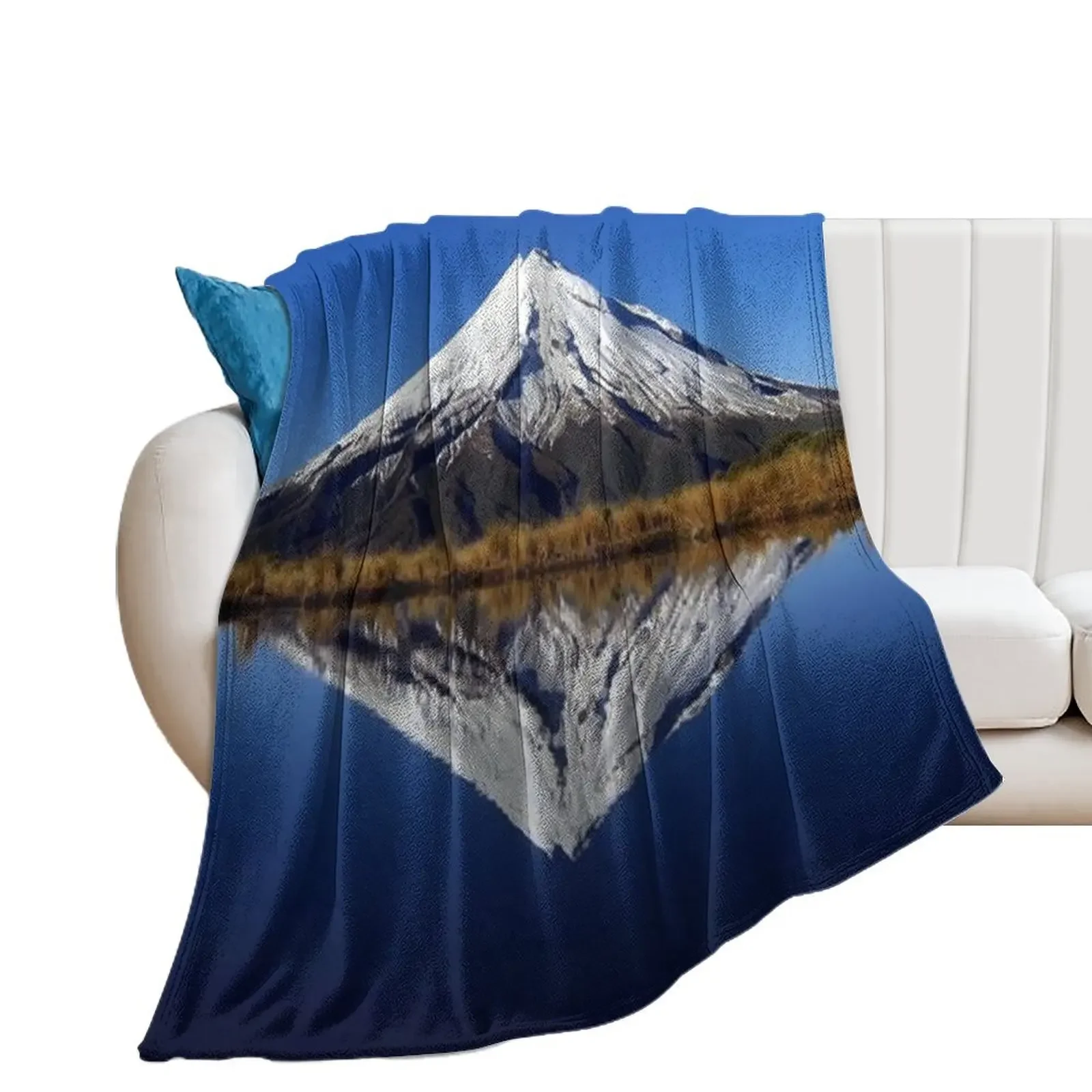 Mount Taranaki Throw Blanket Sofa Quilt Softest Soft Plaid Blankets