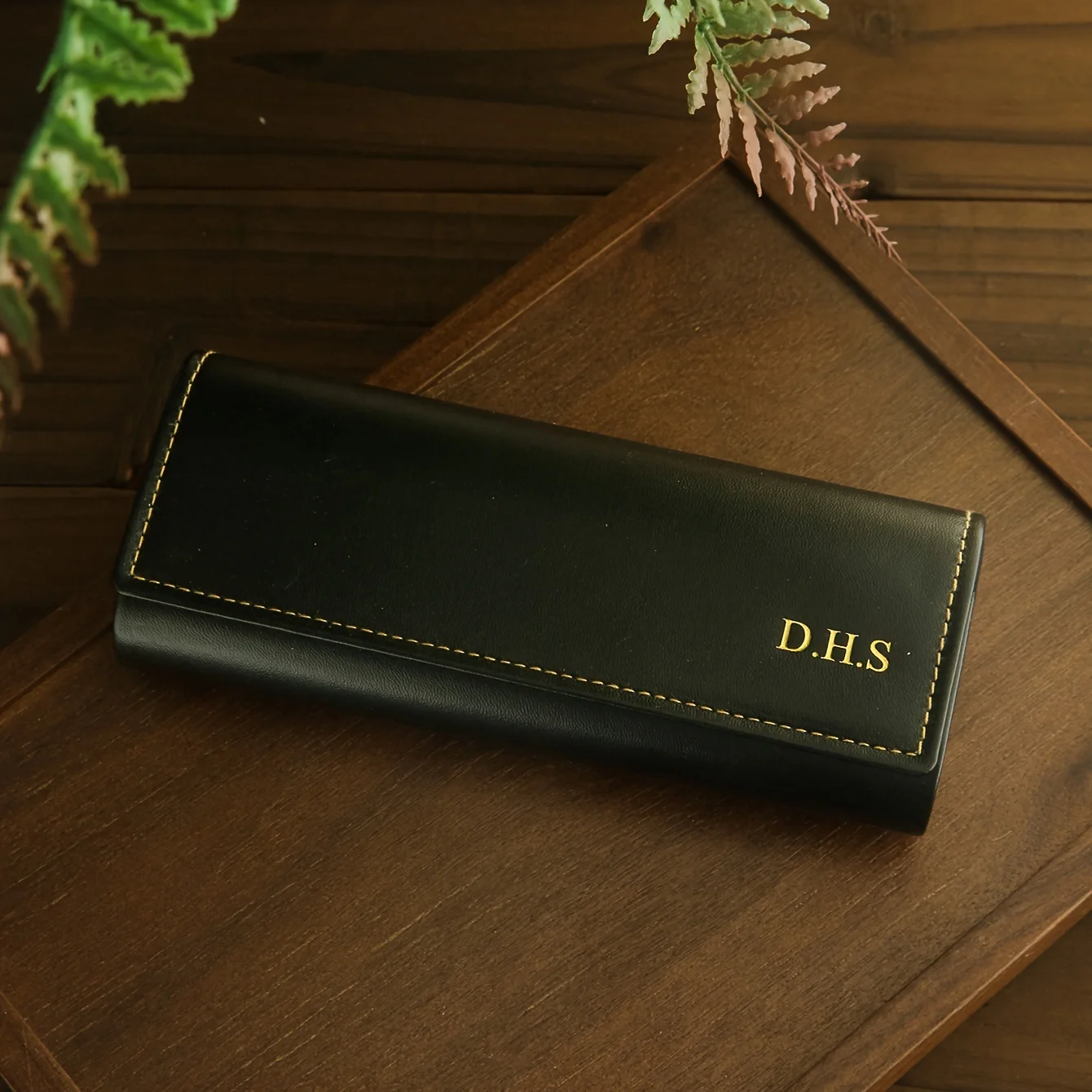 Personalisierte Brillenbox mit Initialen, Vintage, schützend, wasserdicht, Reise-Brillenetui, Leder, für Damen und Herren, Sonnenbrillen-Aufbewahrungsbox – Detail 8