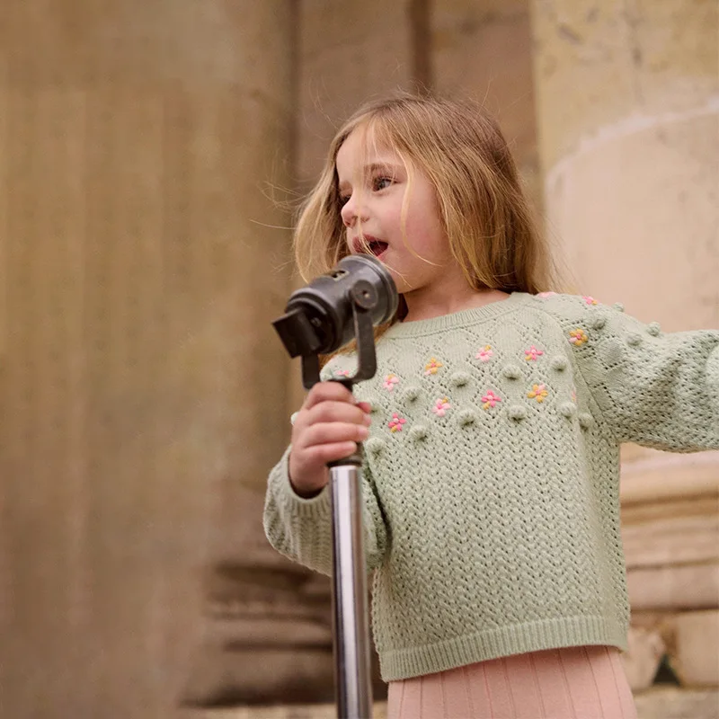 Kép 3: Children's Alvóhely 2025 autumn/winter LM retro Etnikai stílusú számára girlsembroidered virágos handcrafted golyós Kötött Pulóver Állott ízetlen beállítása