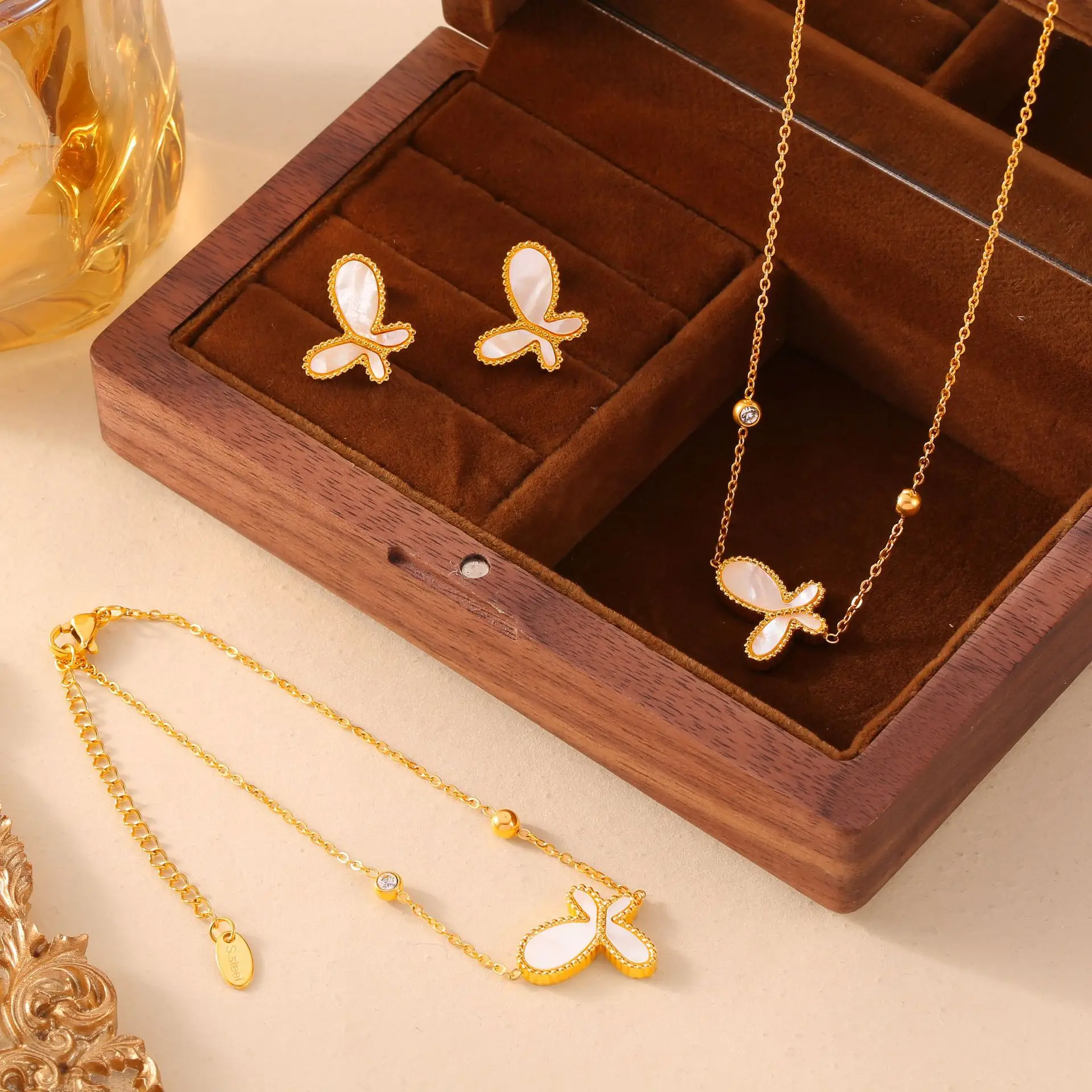 

18K Gold Plated Titanium Steel Butterfly Set Women Shell CZ Butterfly Pendant Necklace Bracelet Earrings Gift Accessory