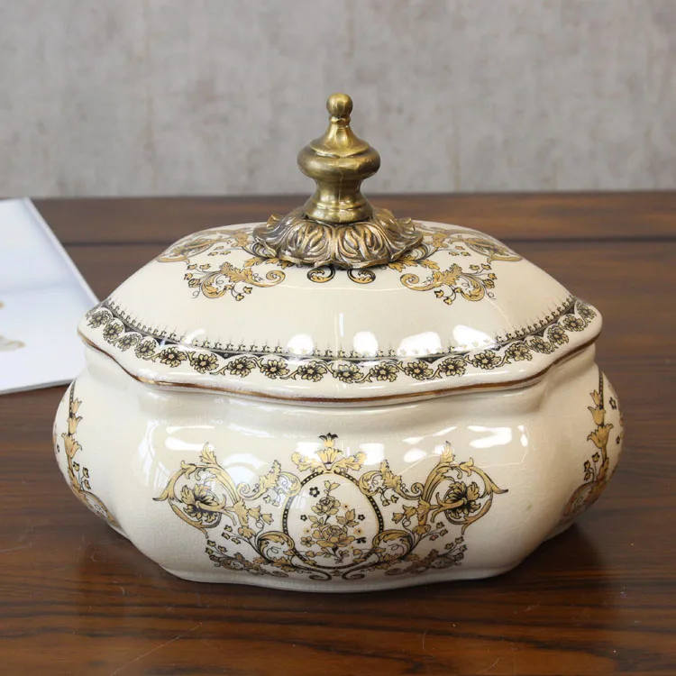 

American Ceramic Storage Jar European Luxury Decorative Candy Snack Living Room Creative Ornament Box Decoration